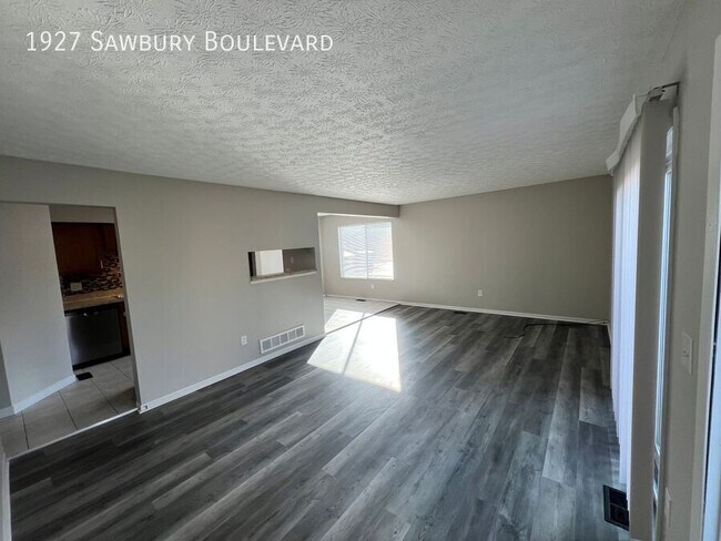 1927 Sawbury Blvd in Columbus, OH - Building Photo - Building Photo