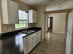 1012 Euclid Ave in Lehigh Acres, FL - Building Photo - Building Photo