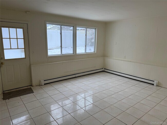 53 King Rd in Rocky Point, NY - Building Photo - Building Photo