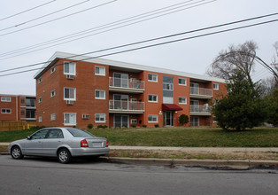 1390 Bryant St NE in Washington, DC - Building Photo - Building Photo