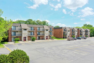 Chesterfield Village in Mount Vernon, IL - Building Photo - Building Photo