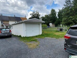 502 Atlas Rd in Northampton, PA - Building Photo - Building Photo