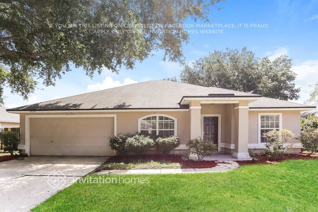 14079 Crestwick Dr W in Jacksonville, FL - Building Photo