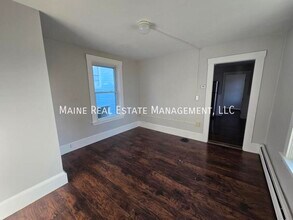 57 Pine St in Bangor, ME - Building Photo - Building Photo