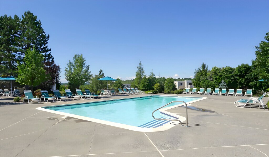 The Glen at Sugar Hill Apartments in Brunswick, NY