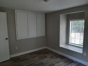 425 Connell Rd in Vidor, TX - Building Photo - Building Photo