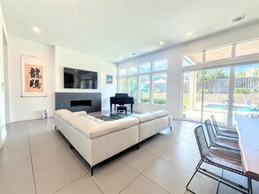 460 Hidden Valley Dr in Coppell, TX - Building Photo - Building Photo