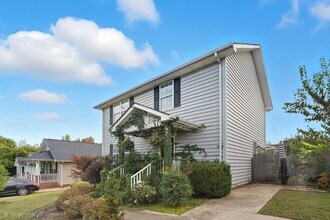 931 Polk St in Charlotte, NC - Building Photo - Building Photo