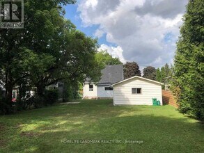 30 Joseph St in Mississauga, ON - Building Photo - Building Photo