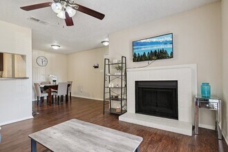 The Glen in Lewisville, TX - Building Photo - Building Photo