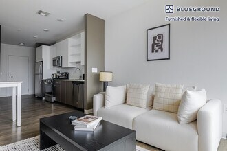 5 Glassworks Ave, Unit SI FL3-ID1289 in Cambridge, MA - Foto de edificio - Building Photo