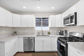 4137 E Sells Dr in Phoenix, AZ - Building Photo - Building Photo