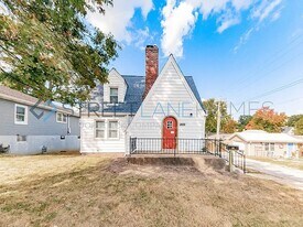205 9th Ave in Crystal City, MO - Building Photo