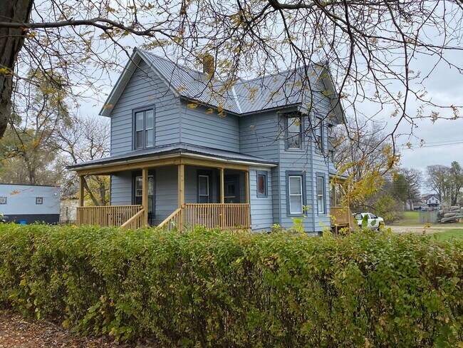 942 N Schuyler Ave in Kankakee, IL - Foto de edificio - Building Photo