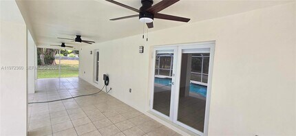 6500 SW 82nd Ave in Miami, FL - Building Photo - Building Photo