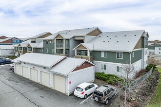 Summit Ridge Apartments in Spokane, WA - Foto de edificio - Building Photo