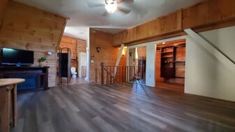 57 Park St, Unit 16 in Malone, NY - Building Photo