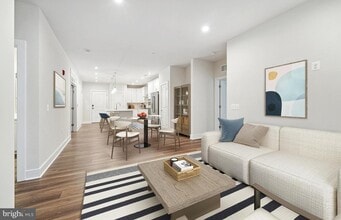 104 Saint Ives Pl, Unit 109 in Oxon Hill, MD - Building Photo - Building Photo