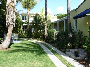 88 S Ocean Blvd, Unit 4 in Delray Beach, FL - Building Photo - Building Photo