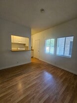 1615 E. Broadway Ave. #D in Long Beach, CA - Building Photo