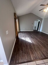 494 Co Rd 737 in Enterprise, AL - Foto de edificio - Building Photo