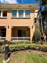 2900 Cascada Isle Way in Hollywood, FL - Building Photo - Building Photo