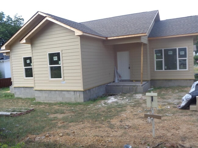 1202 W 11th St in Little Rock, AR - Building Photo - Building Photo