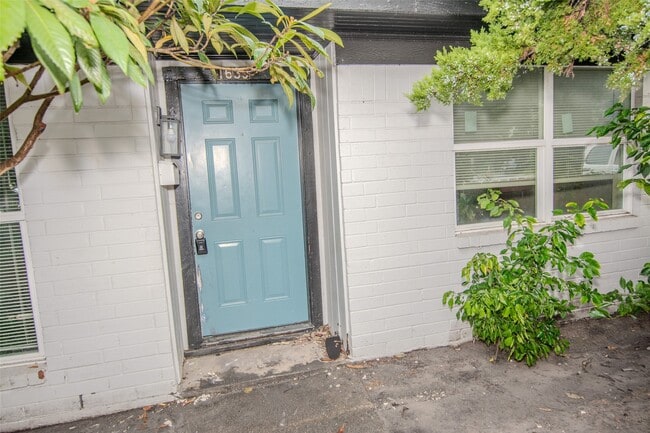 1639 Northwood St in Houston, TX - Foto de edificio - Building Photo