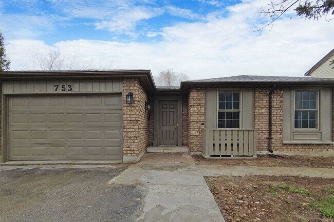 property at 753 Scottsdale Dr
