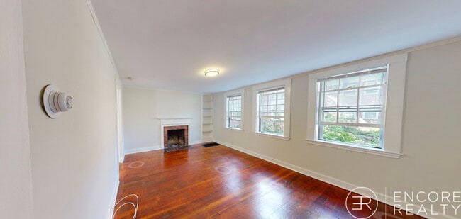 property at 38 Gibson St