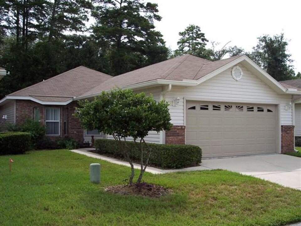 7623 NW 47th Way in Gainesville, FL - Building Photo