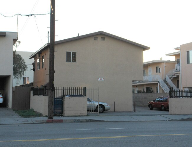 5322 Cahuenga Blvd in North Hollywood, CA - Building Photo - Building Photo