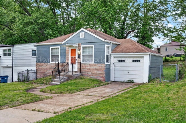 7431 Esterbrook Dr in St. Louis, MO - Building Photo - Building Photo