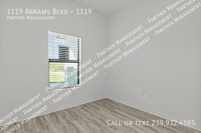 1119 Abrams Blvd-Unit -1119 in Lehigh Acres, FL - Building Photo - Building Photo