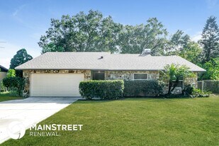 429 Olinda Ct in Lakeland, FL - Building Photo