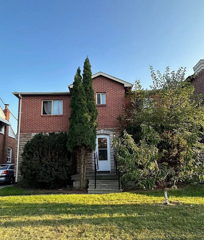 Unavailable Property at 643 Coldstream Av in Toronto, ON Listing Removed