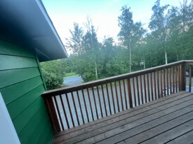 5865 E Bogard Rd, Unit 4 in Wasilla, AK - Building Photo