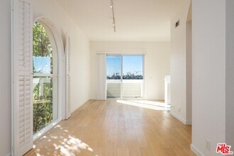 1653 Micheltorena St in Los Angeles, CA - Building Photo - Building Photo