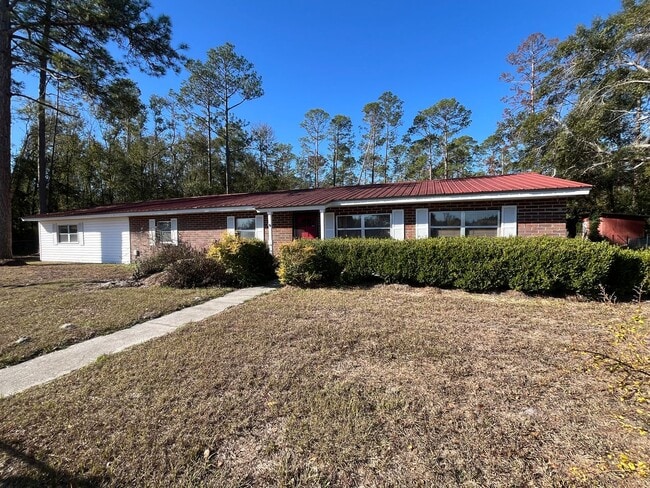 10263 117th Rd in Live Oak, FL - Building Photo - Building Photo