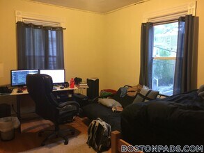 35 Brookline St, Unit 7 in Cambridge, MA - Building Photo - Building Photo