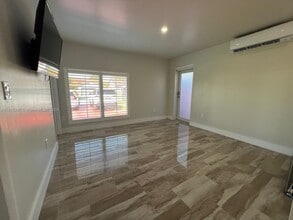 14470 SW 163rd St in Miami, FL - Building Photo - Building Photo