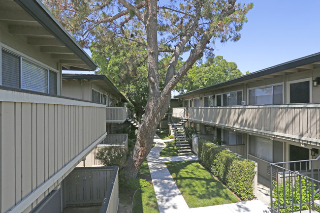 Sycamore Park in San Jose, CA - Building Photo - Building Photo