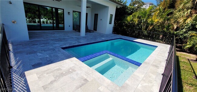 property at 511 91st Ave N