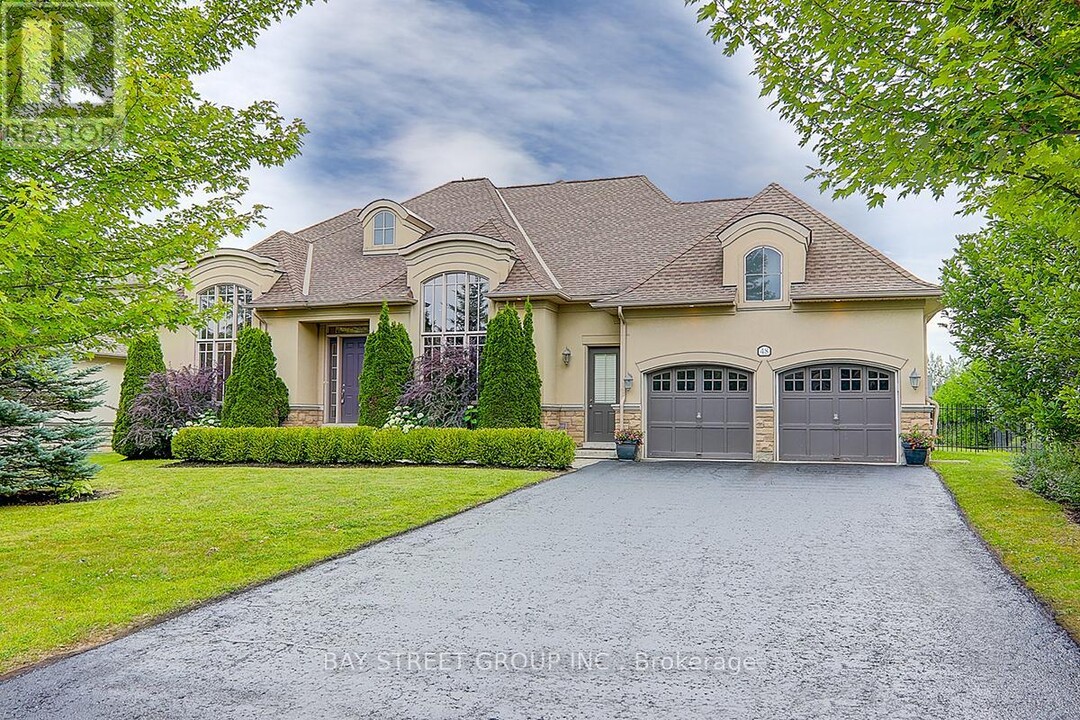 48 Country Club Cres in Uxbridge, ON - Building Photo