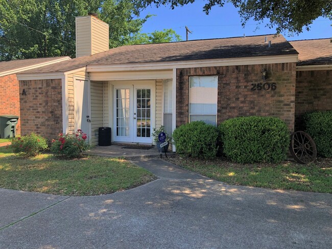 2606 Pecan Ridge Dr in Bryan, TX - Foto de edificio - Building Photo