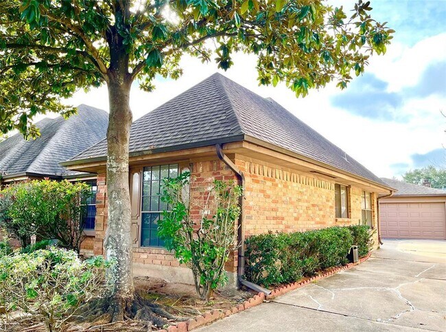 2918 Pasture Ln in Sugar Land, TX - Building Photo - Building Photo