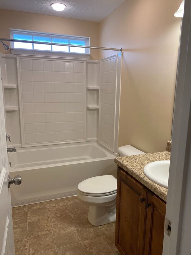 property at 639 Amhearst Row