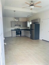 5600 Nightingale Ave, Unit 2 in McAllen, TX - Building Photo - Building Photo