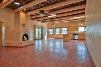 11 C Toda Vis Rd in El Prado, NM - Building Photo - Building Photo