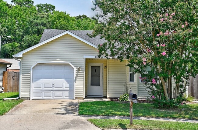 1106 Eaglewood Dr
